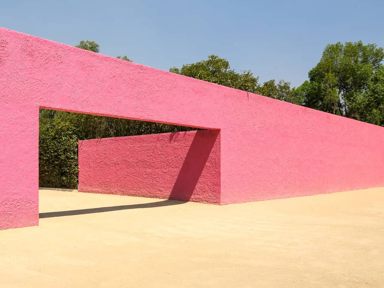 Arquitectura del color: Rosa mexicano