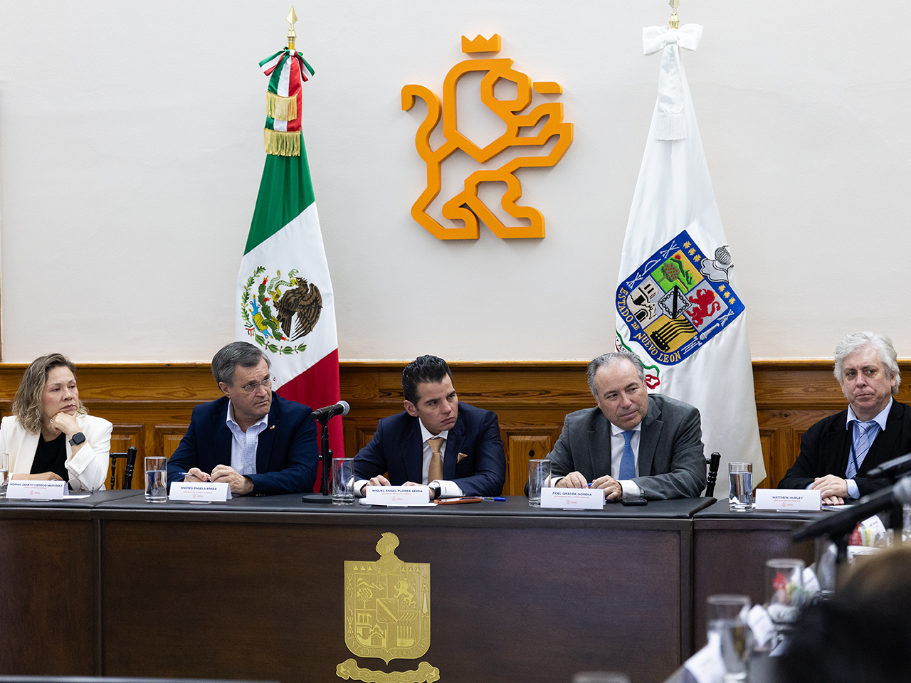 Fortalece Miguel Flores coordinación consular rumbo a la Copa Mundial de Futbol