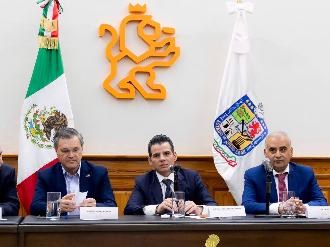 Presenta Miguel Flores a Cónsules Plan de Acción para Mundial 2026