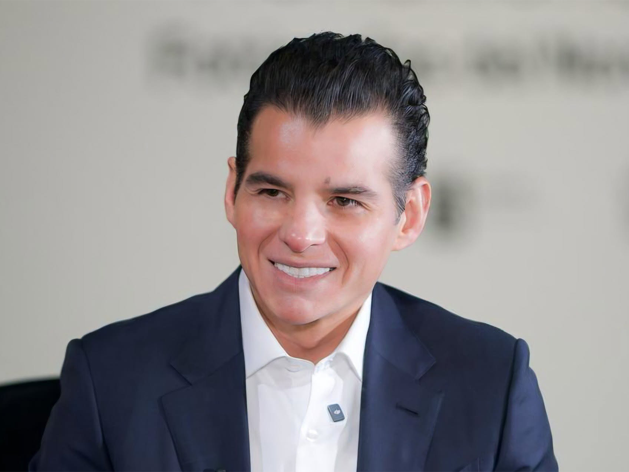 Mike Flores invita a brigada de testamentos gratuitos