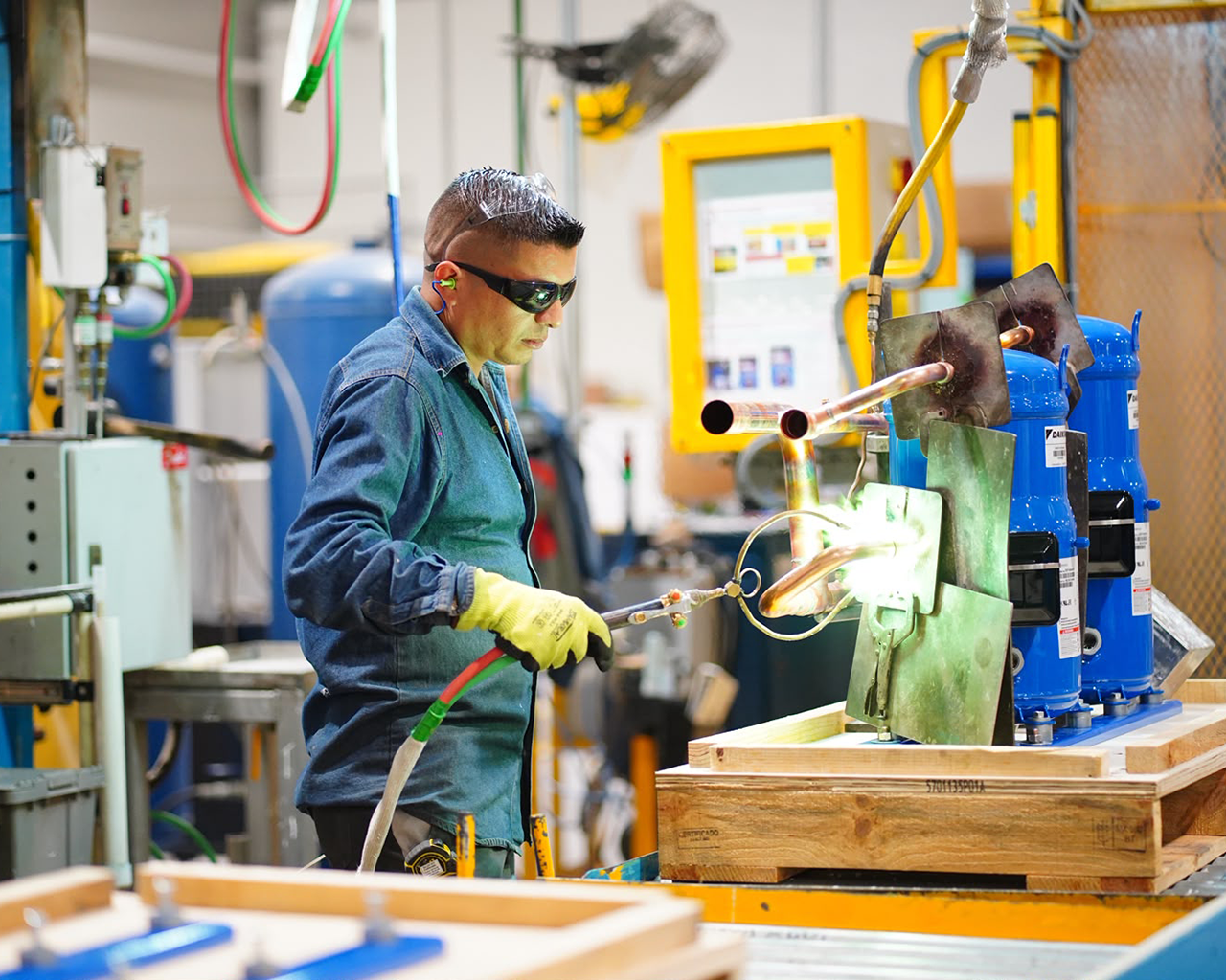 Genera Nuevo León 42.5% más empleos en el primer semestre de 2026 que en el mismo periodo del año anterior