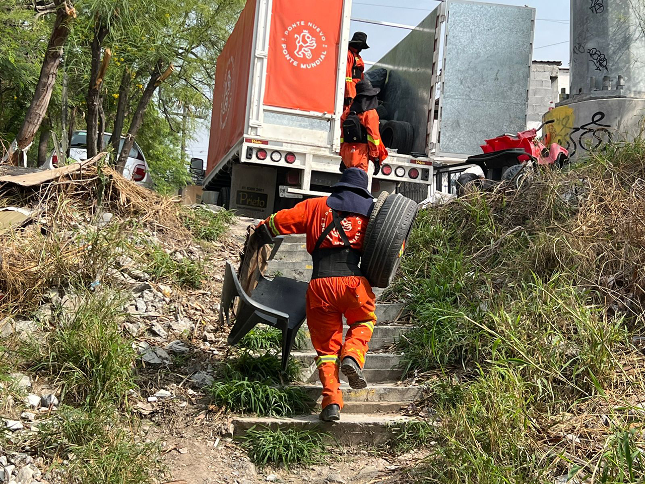 Nueva División Ambiental refuerza acciones de limpieza urbana con más de 256 mil m2 atendidos y más de 108 toneladas de residuos recolectados
