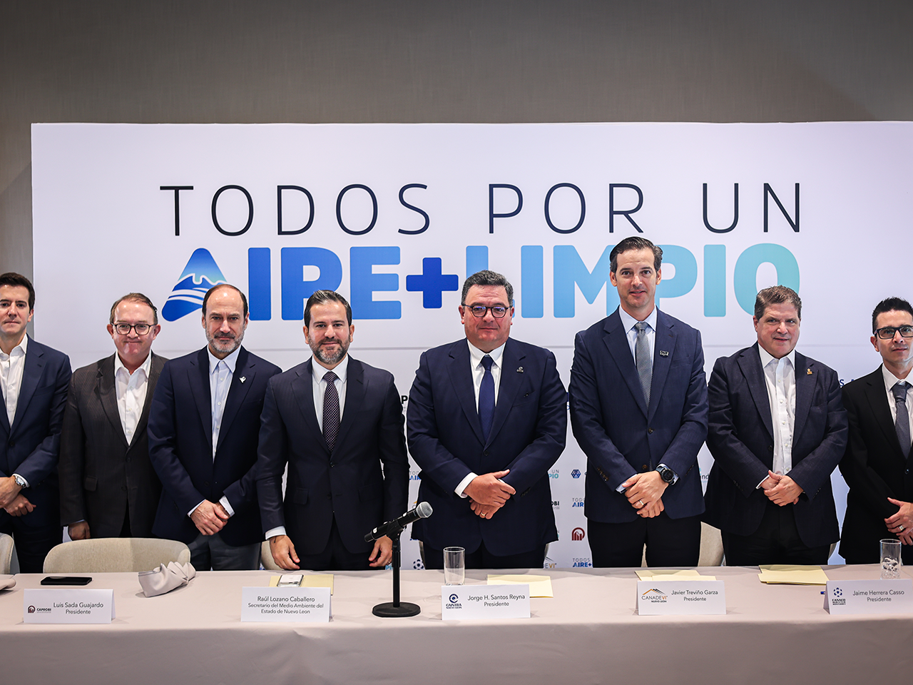 Presentan Secretaría de Medio Ambiente  y Cámaras empresariales resultados de "Todos Por Un Aire + Limpio"