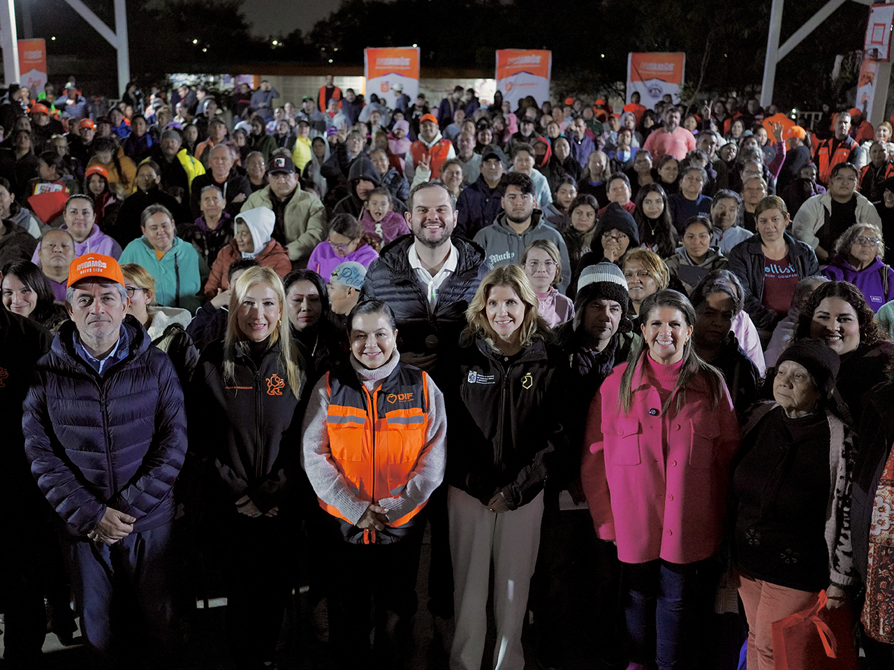 Lleva Ayudamos en tu Colonia 55 servicios a San Bernabé