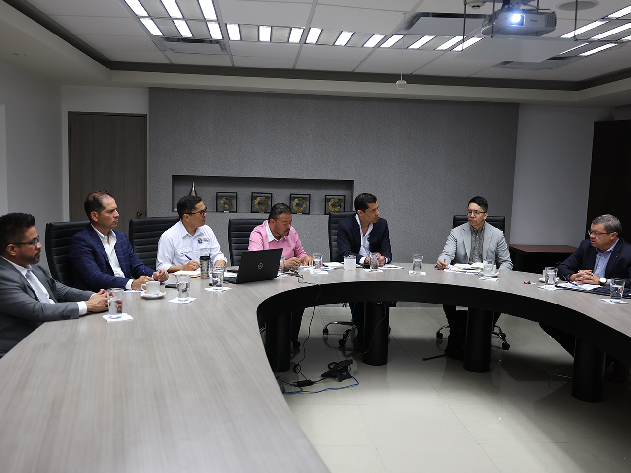 Agua y Drenaje de Monterrey mantiene coordinación con Nadbank para impulsar proyectos de eficiencia hídrica