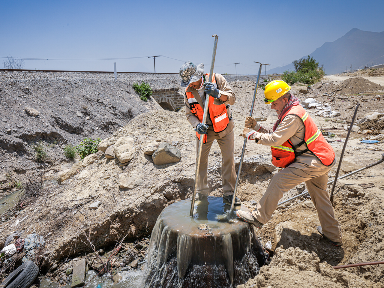 Atiende Agua y Drenaje más de 18 mil reportes de agua potable y drenaje sanitario en abril
