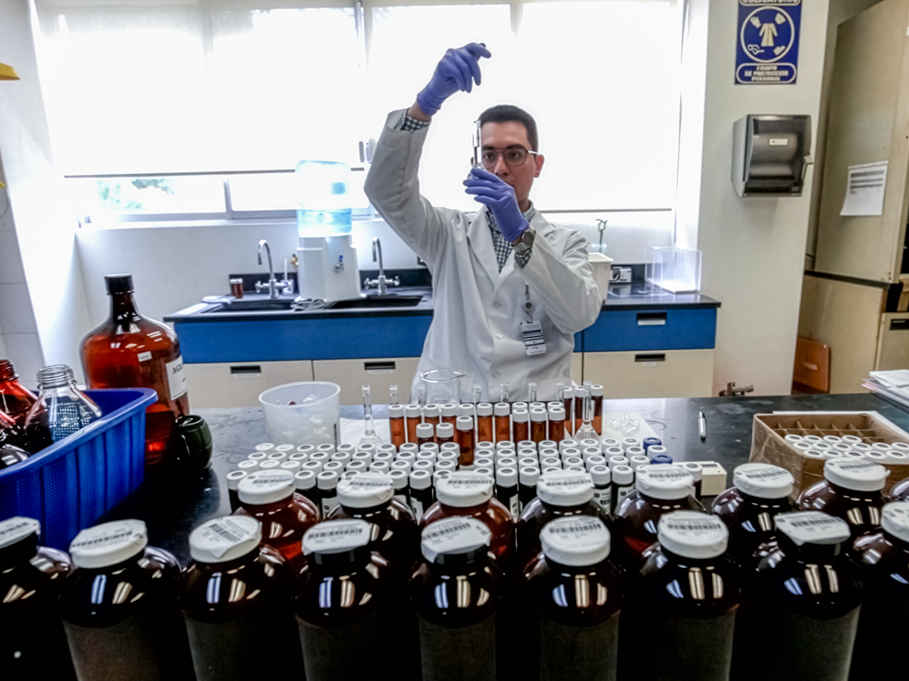 Reconocen a nivel internacional a Laboratorio de Calidad de Agua y Drenaje de Monterrey