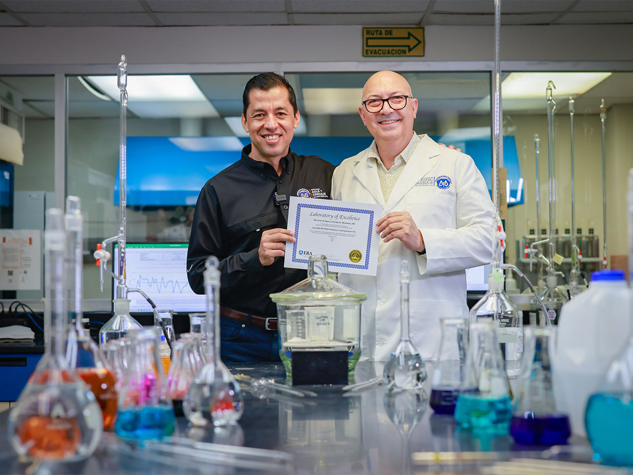 Laboratorio de Calidad de Agua de AyD suma su reconocimiento internacional número 19