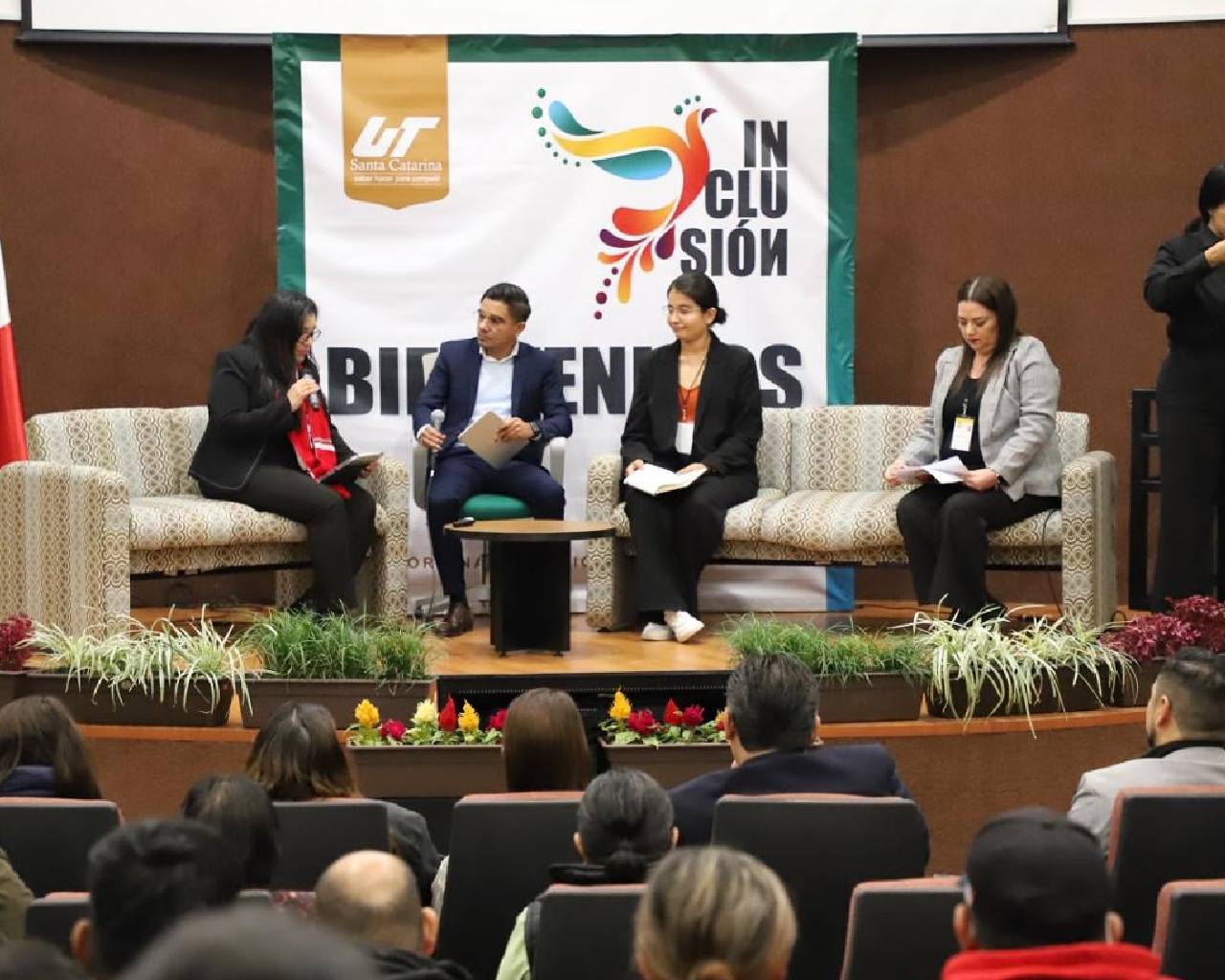 En Lengua de Señas Mexicana, concluye UT Santa Catarina su IV Foro de Inclusión 2023