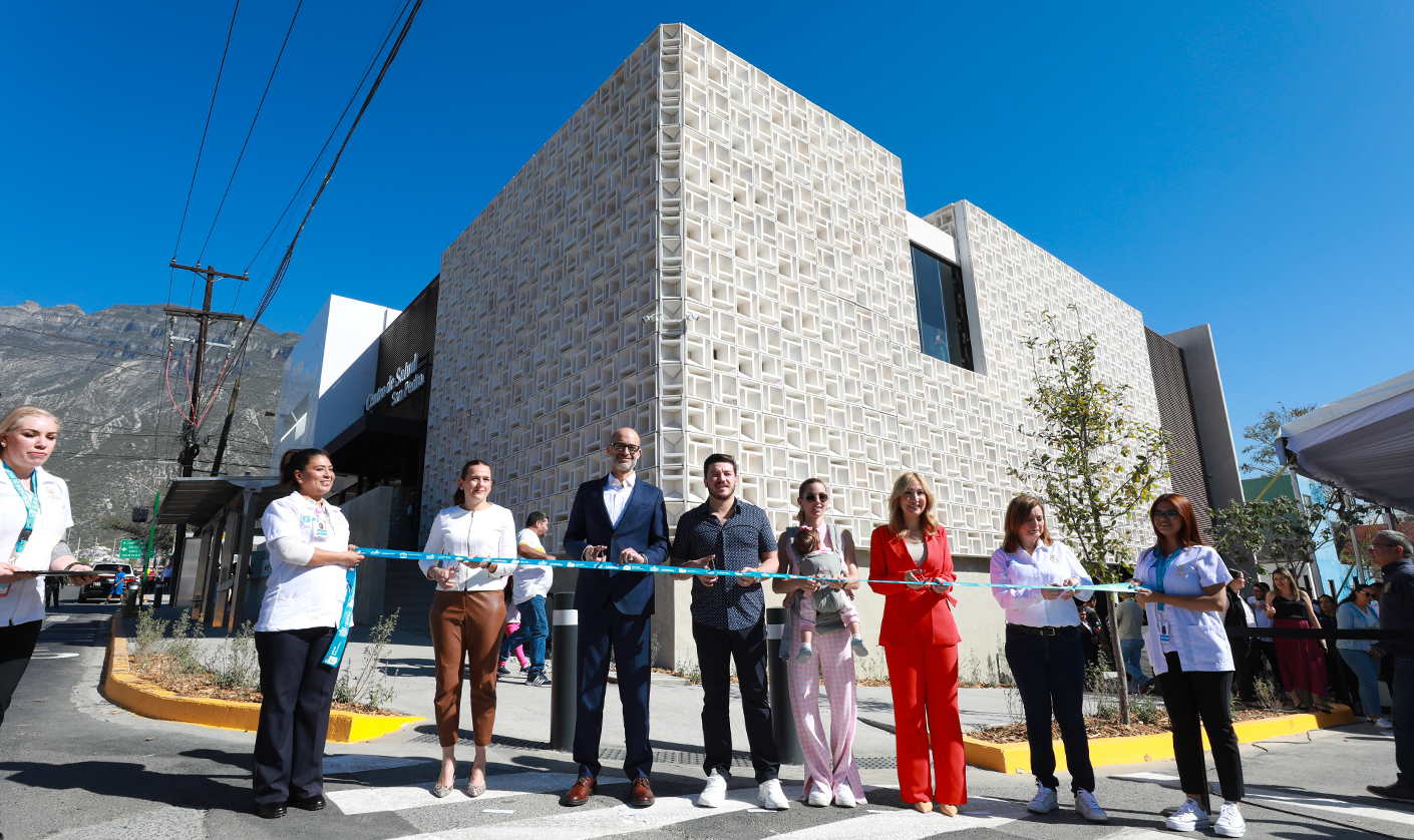 Inaugura Gobernador Centro de Salud con Servicios Ampliados