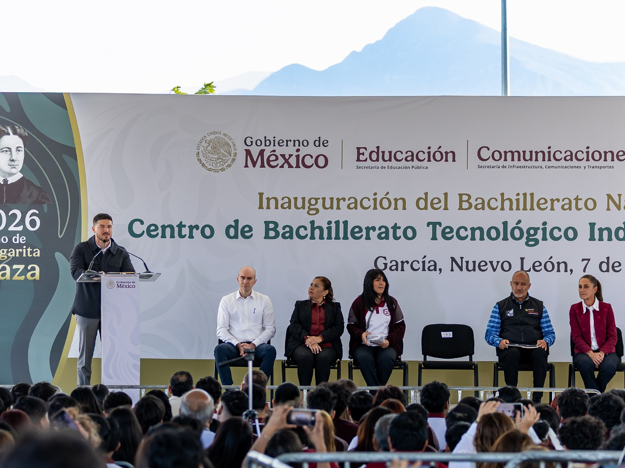Fortalecen Presidenta y Gobernador Educación Media Superior en Nuevo León tras entrega de CBTIS 299 en García
