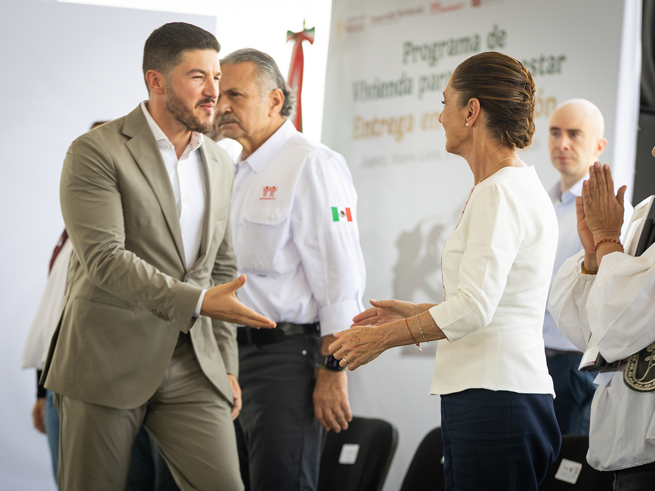 Agradece Presidenta Sheinbaum apoyo de Samuel García para la construcción de viviendas en NL