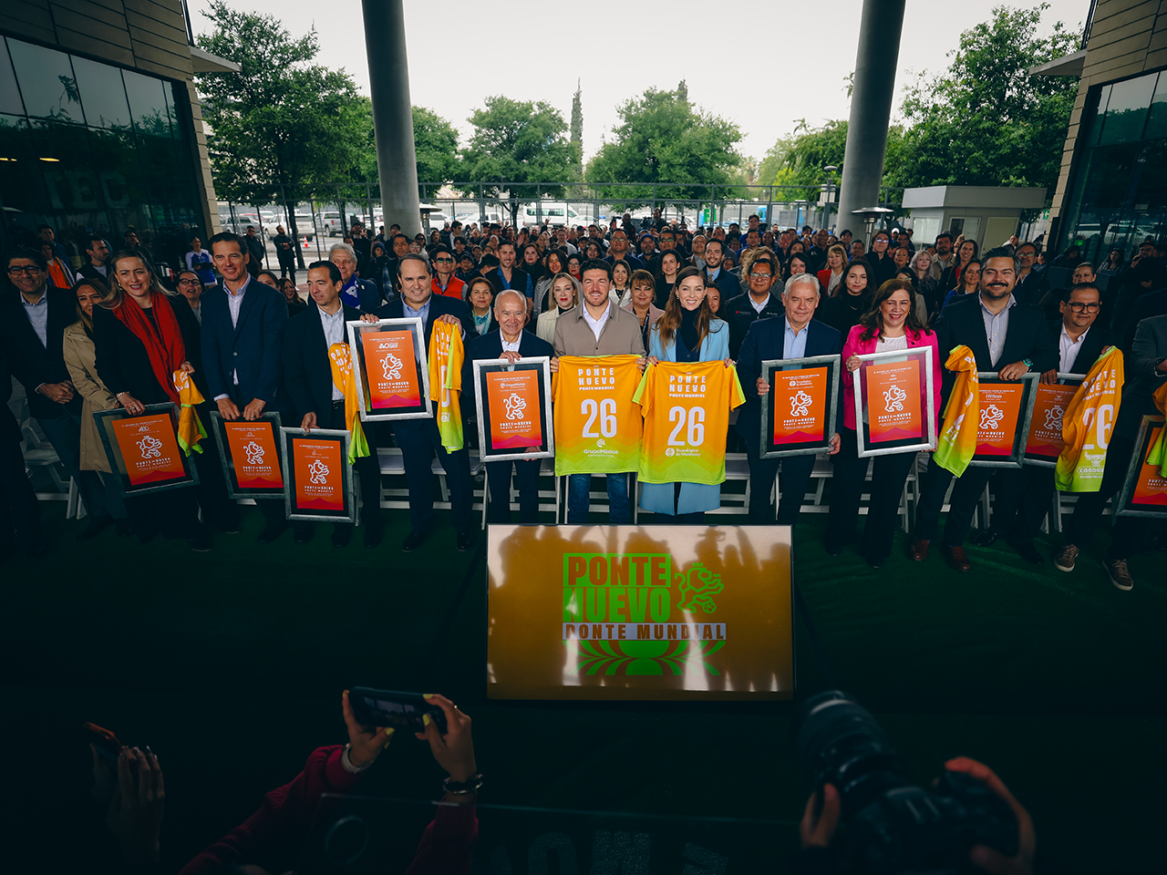 Suma "Ponte Nuevo, Ponte Mundial" 327 mdp en apoyos de empresas